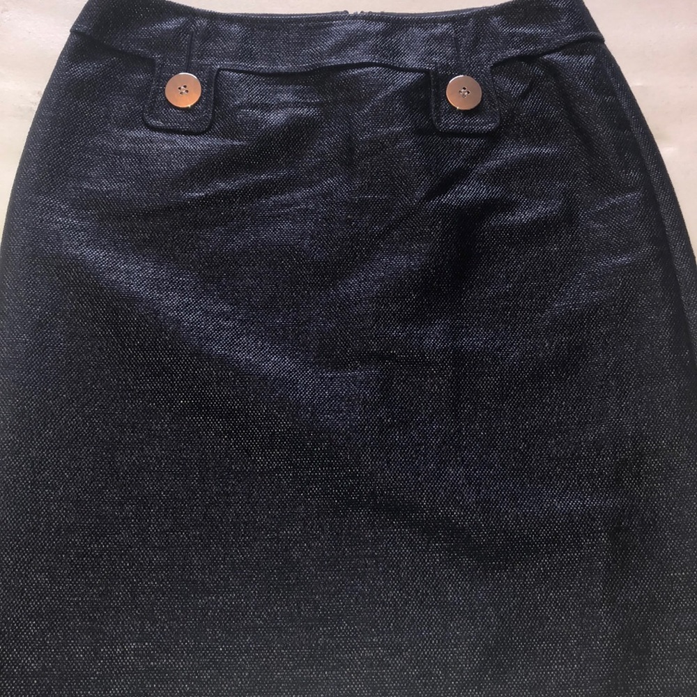PerSe- navy textured skirt.